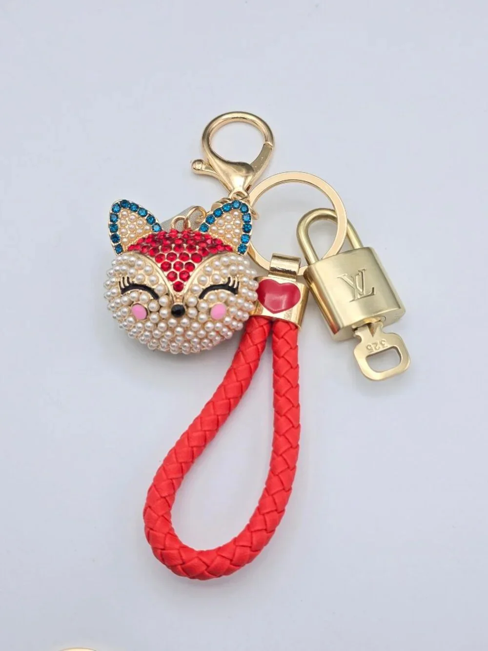 LV Gold Padlock 🔑 Authentic Louis Vuitton Charm + Unbranded Fox Head Keychain - Picture 10 of 11